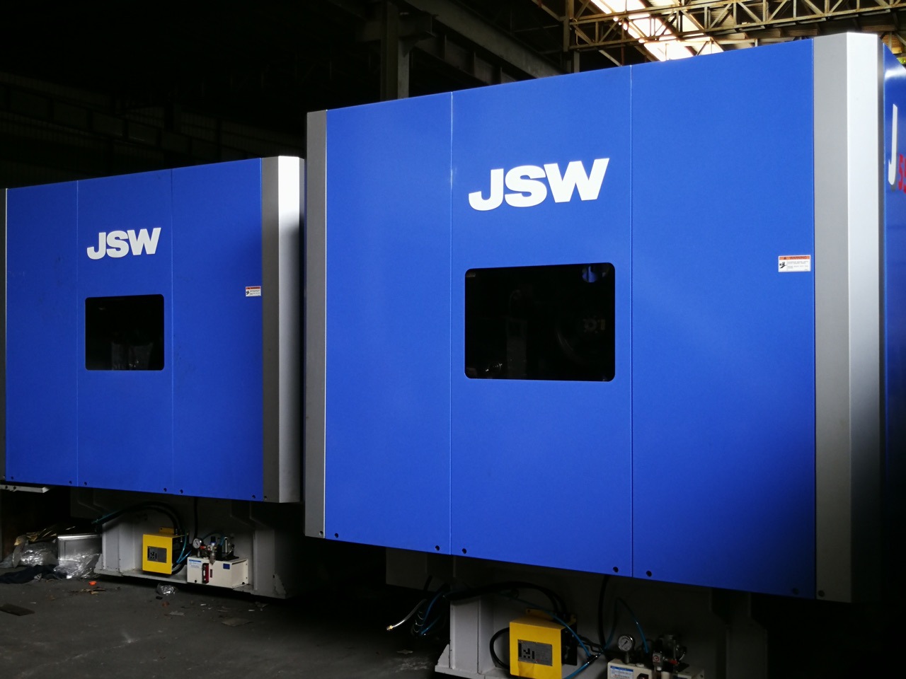 jsw进口日钢高速注塑机550吨