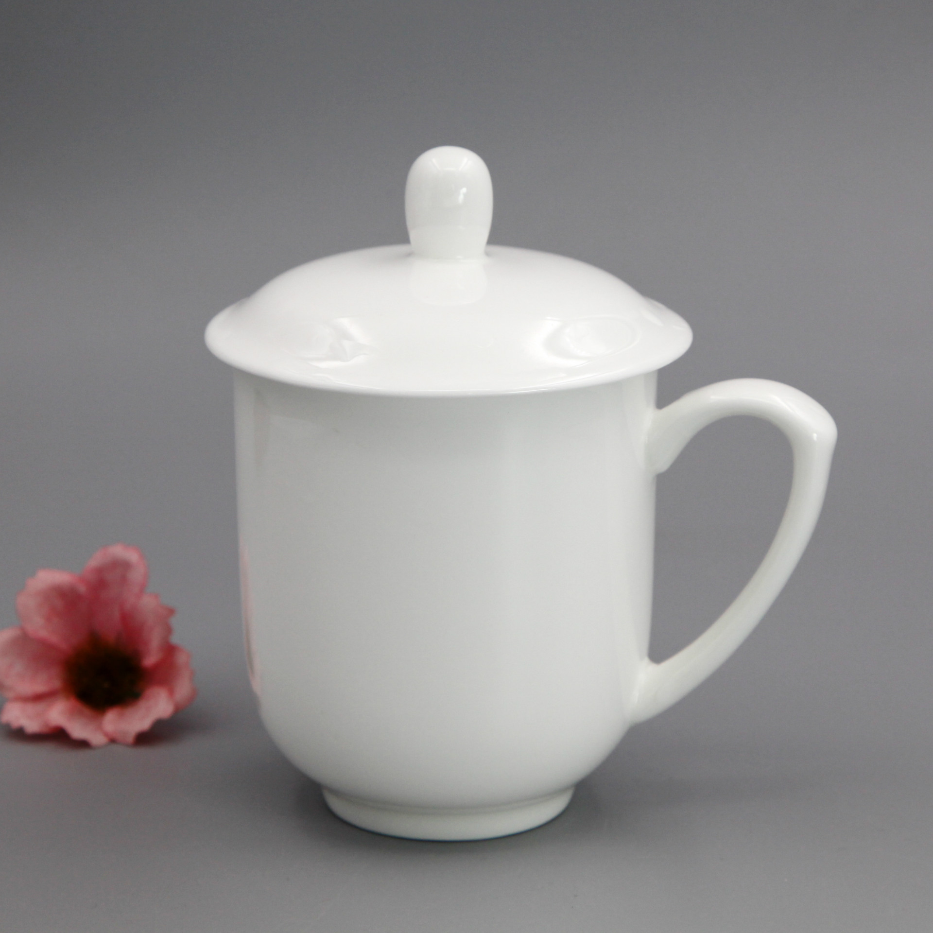 雷格 唐山骨瓷 陶瓷杯批发 办公杯定制 带盖纯白骨瓷会议杯