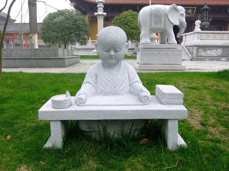 工厂直销花岗岩石雕小和尚 小沙弥雕塑 优质天然石材定制生产摆件