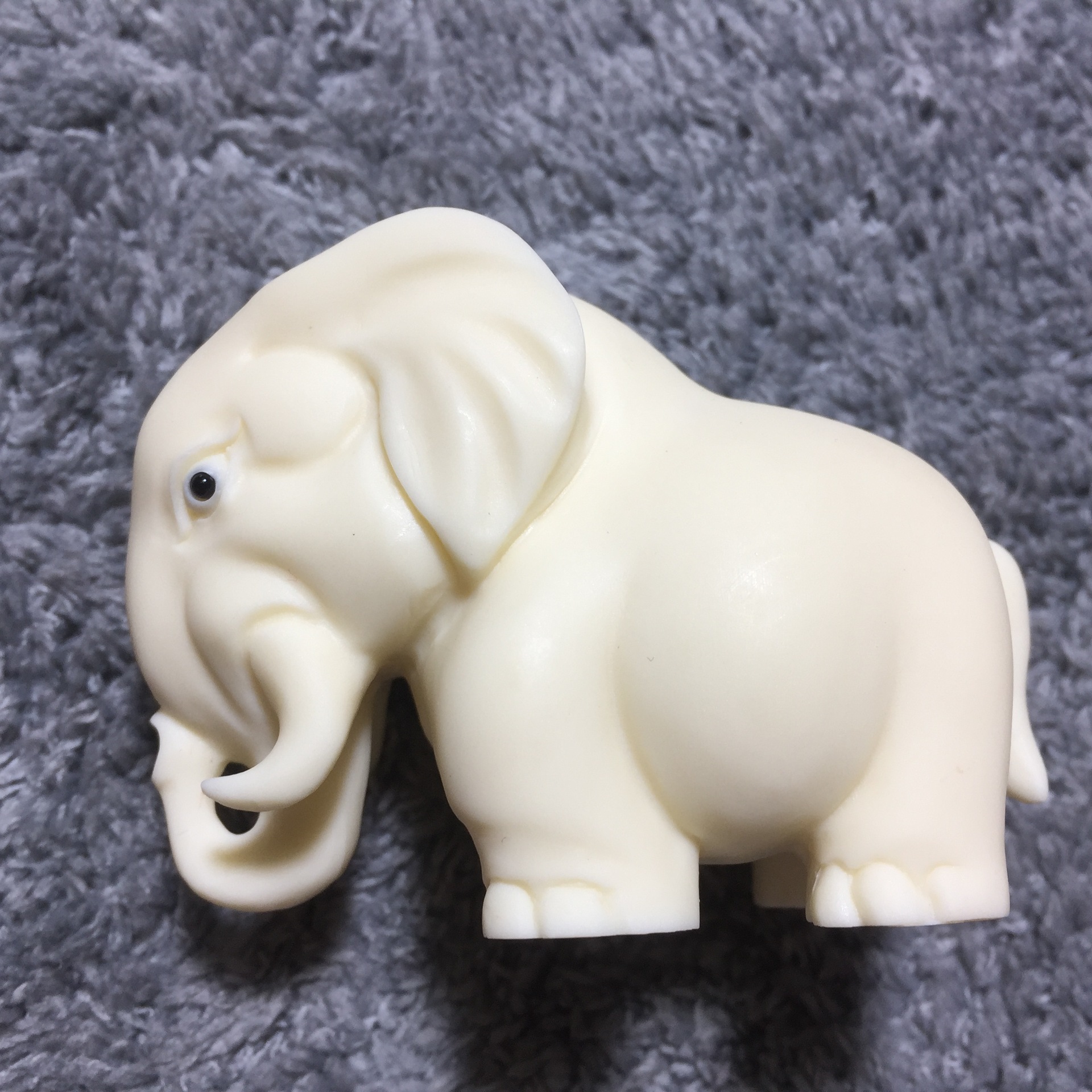 象牙果雕刻迷你大象摆件6.4*3.3*4.7cm菩提籽椰子木手把件 礼盒装