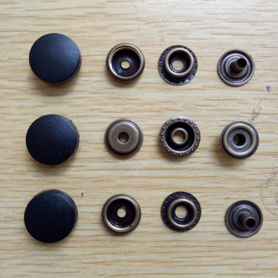 5mm,15mm,17mm,20mm,2mm25,30,尼龙面四合纽扣