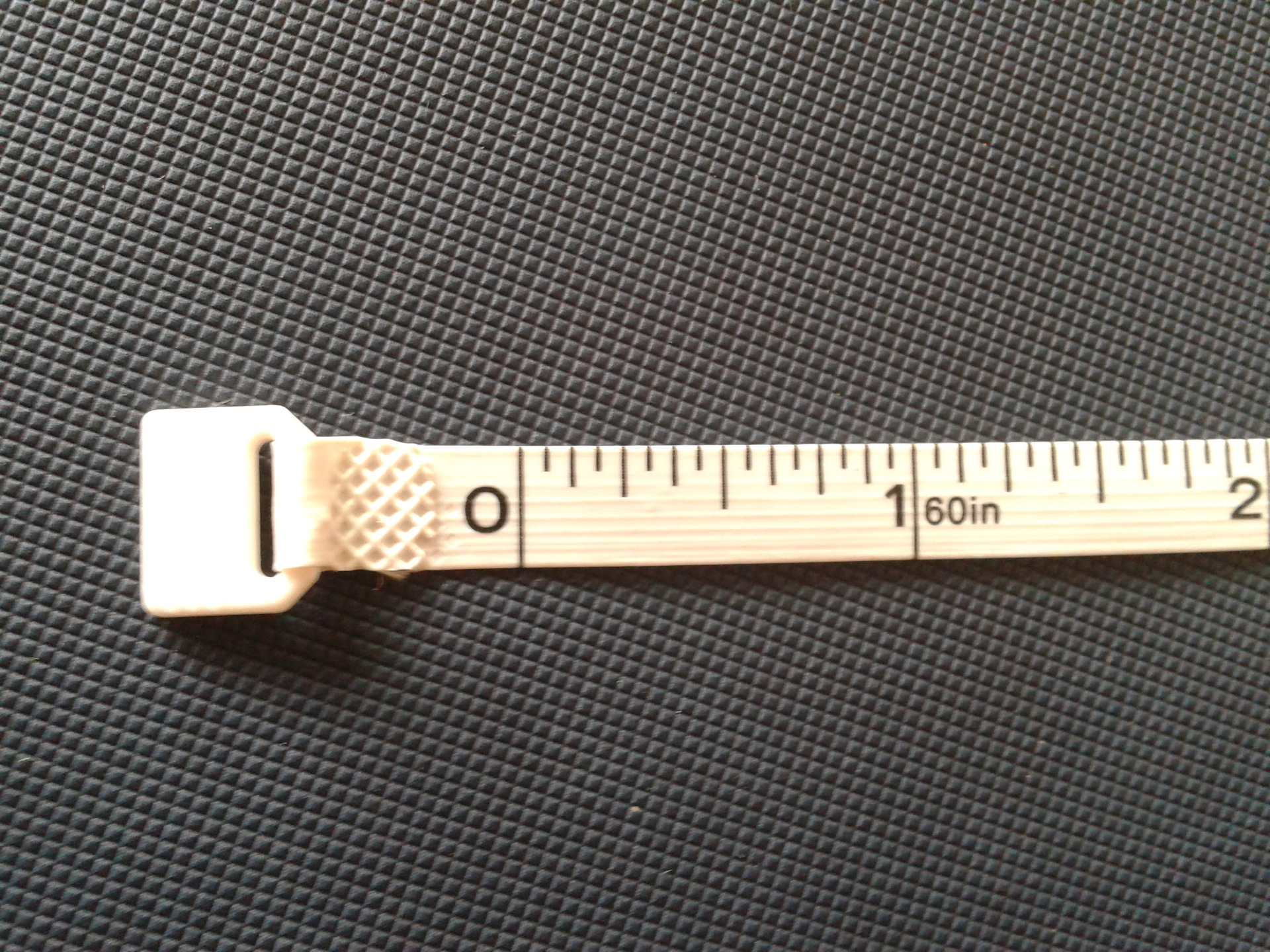 5m2m塑料圆形软尺 3000只起订包印logo  双面刻度:尺子一面为厘米,总