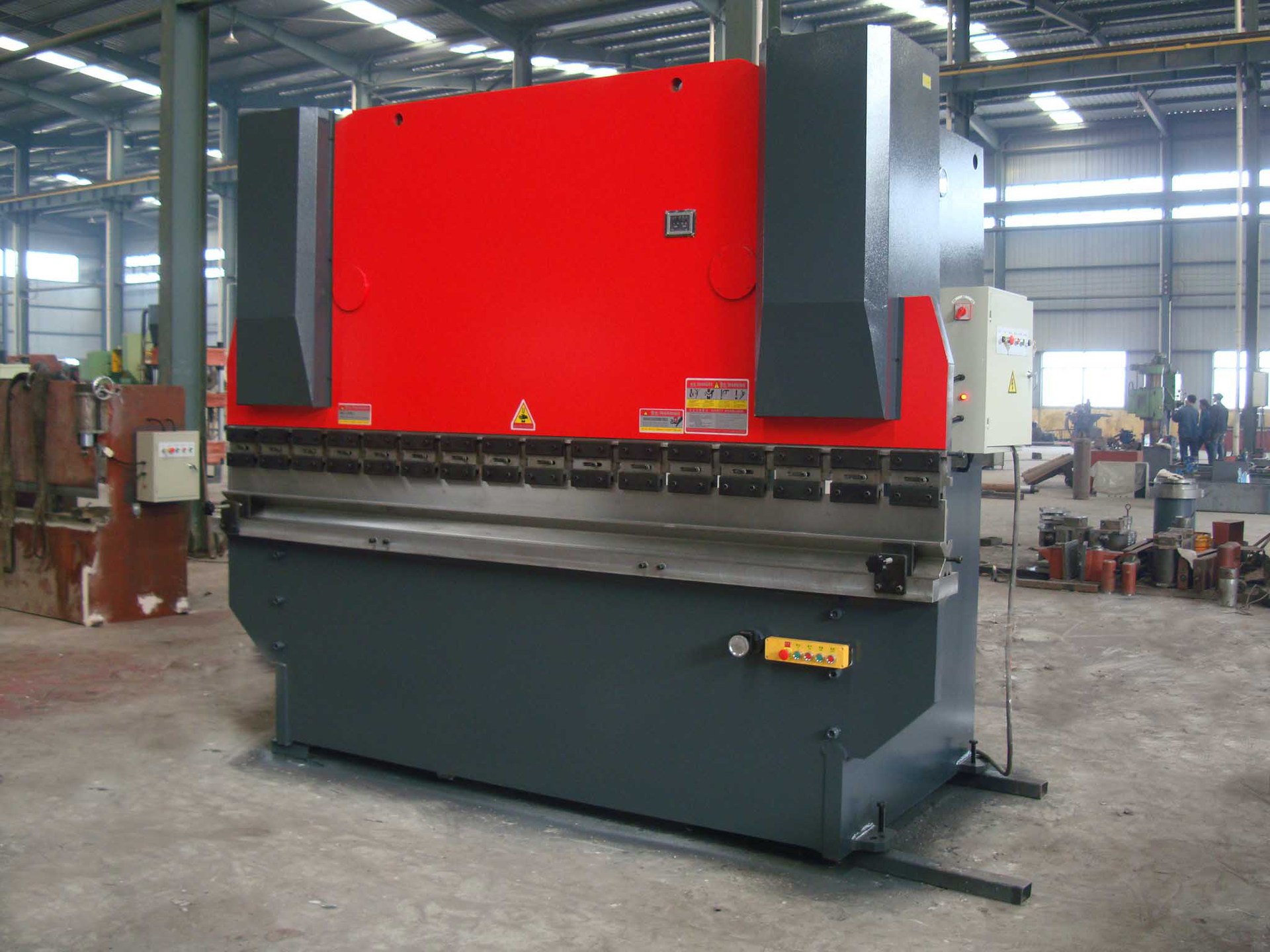 液压折弯机,液压折弯机厂家直销,液压折弯机发货及时,液压折弯机