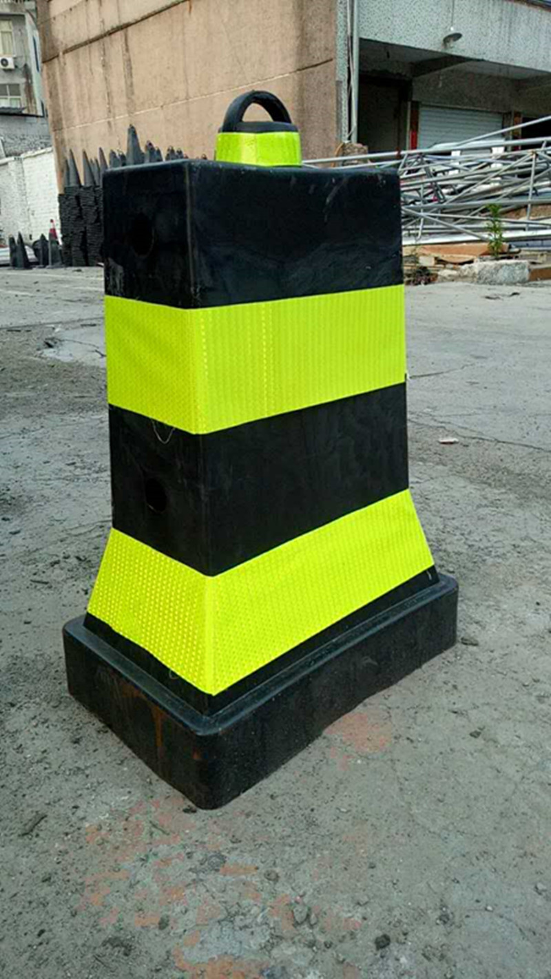 10kg堆叠水马pvc水马高速隔离水马隔离墩防撞桶交通市政 压不烂