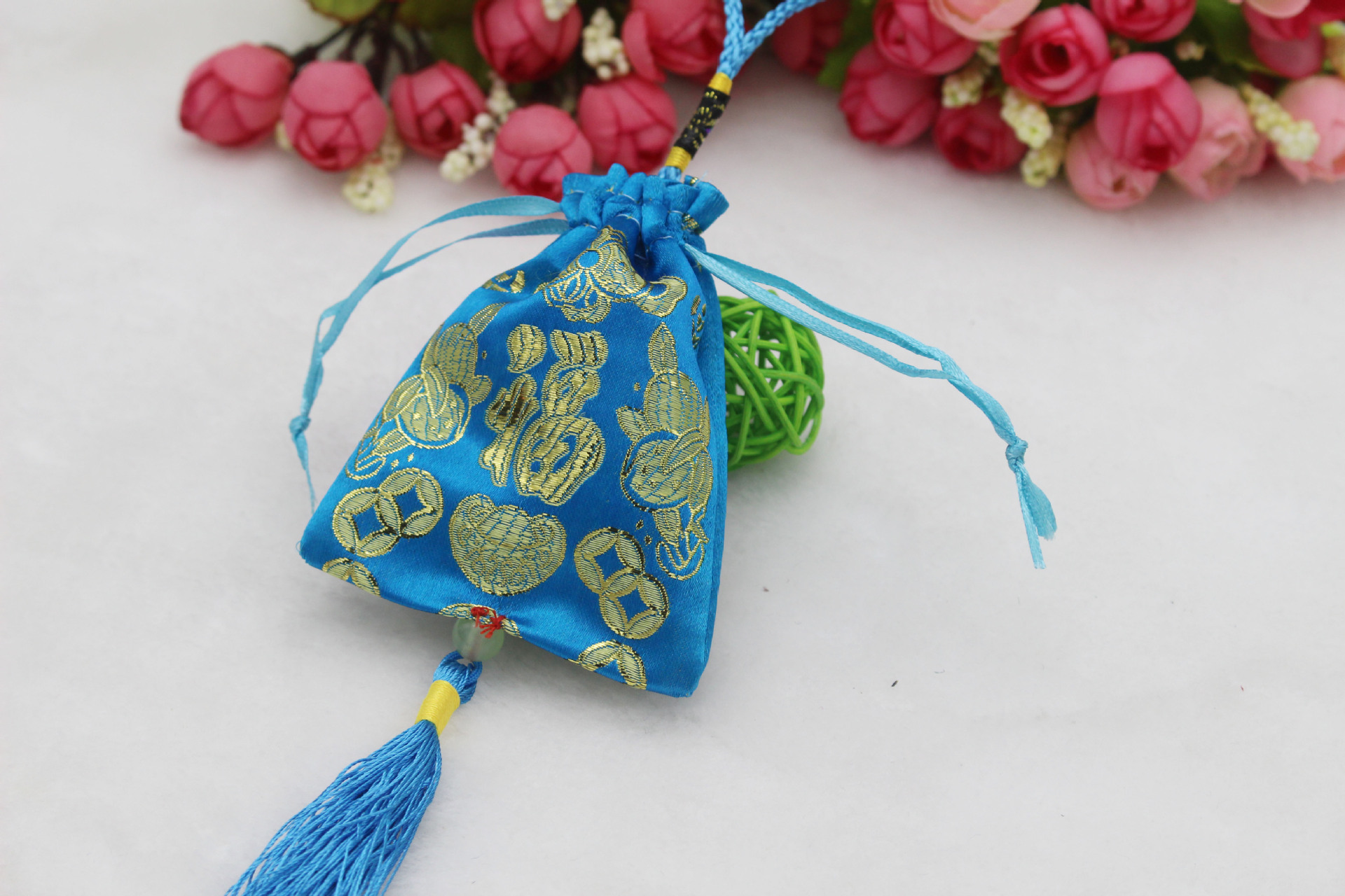 俏手坊铜钱福字花香囊挂脖抽拉绳丝绸多颜色刺绣定制diy香包空袋