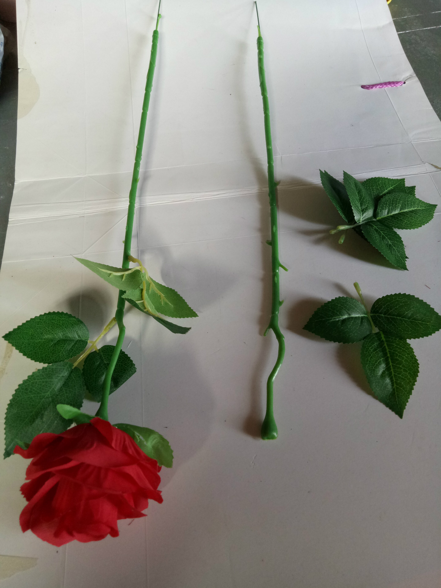 供应51cm长单支玫瑰花杆仿真花制作花杆绿色胶包铁丝花杆