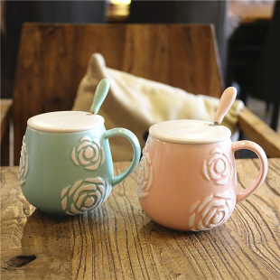 创意花朵陶瓷杯 学生牛奶杯情侣办公室泡茶咖啡杯子把手浮雕水杯