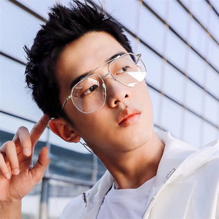 中国男歌手戴眼镜图片