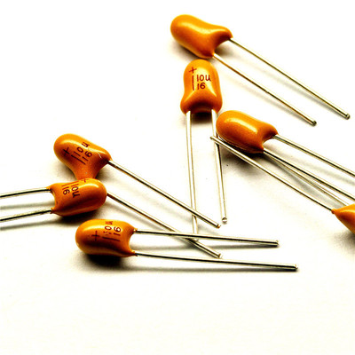 直插钽电容16v 10uf 106