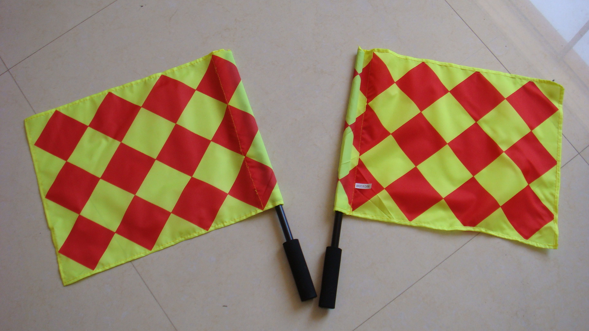 塑料旗杆巡边旗 裁判旗 信号旗 手旗 足球旗 裁判装备 边裁旗