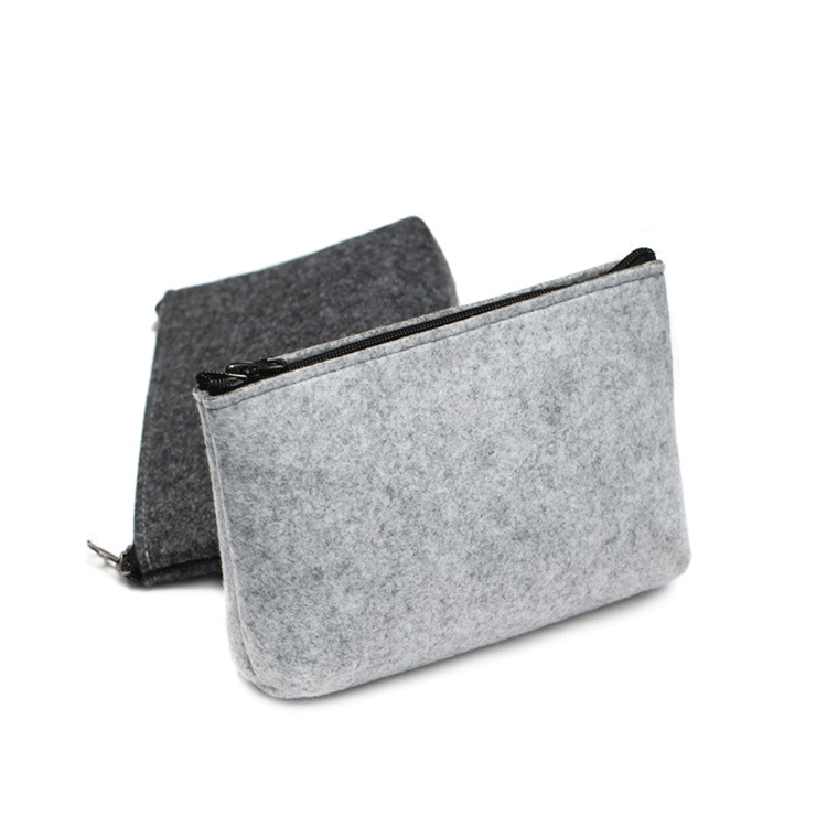 Wholesale Supply Large Capacity Felt Cosmetic Bag Felt Power Pack Mobile Data Organizing Felt Bag