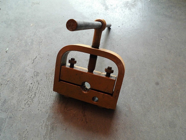 便携式压管机小型制管器胶管锁管工具缩管机农用喷雾器打药管压缩