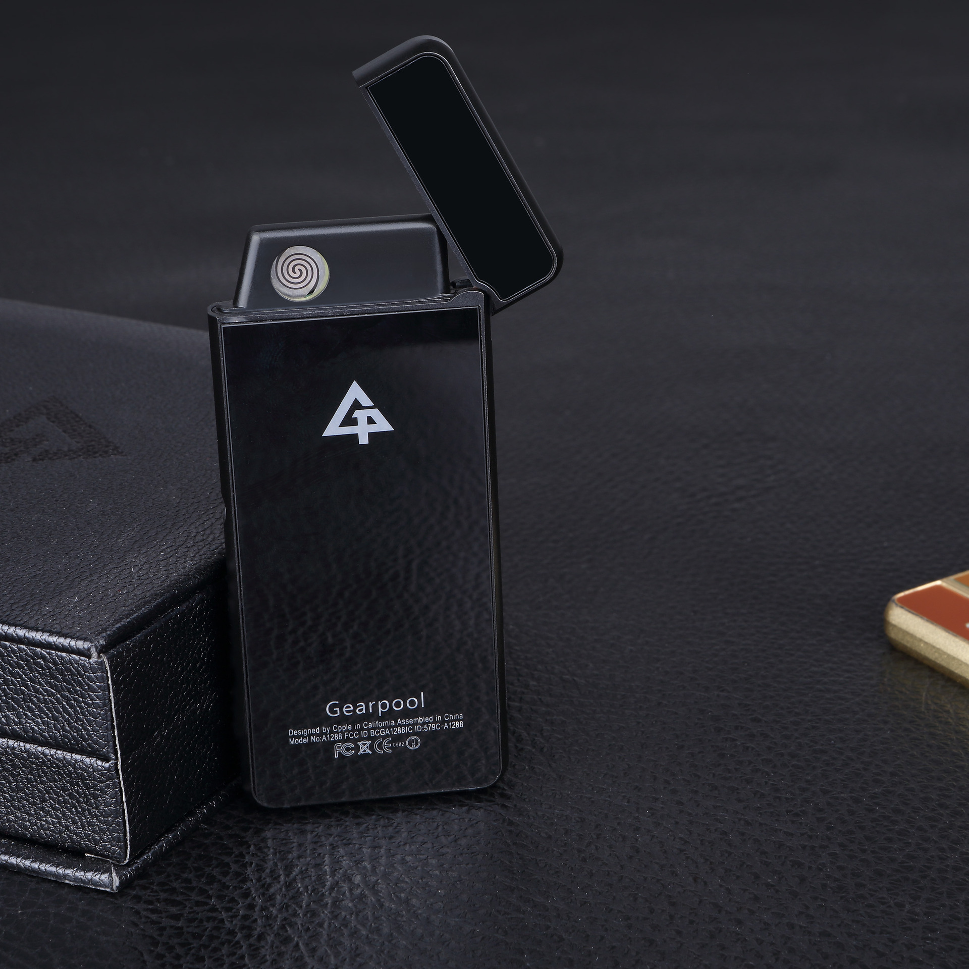 工厂直销时尚大气打火机手机小牛皮迷你打火机手机男人高端礼品礼物