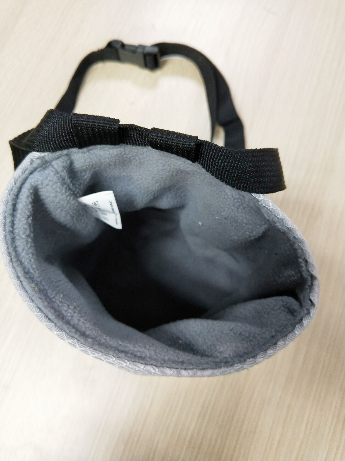 厂家直销户外攀岩干手粉袋 圆柱登山防滑镁粉袋工厂定制可印logo