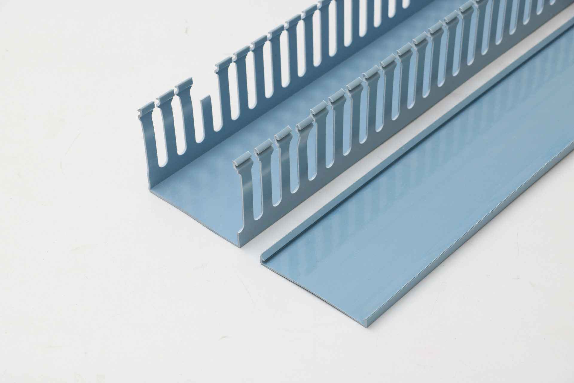 pvc塑料线槽80*100蓝色阻燃开口u型配电箱理线槽电线电缆布线槽