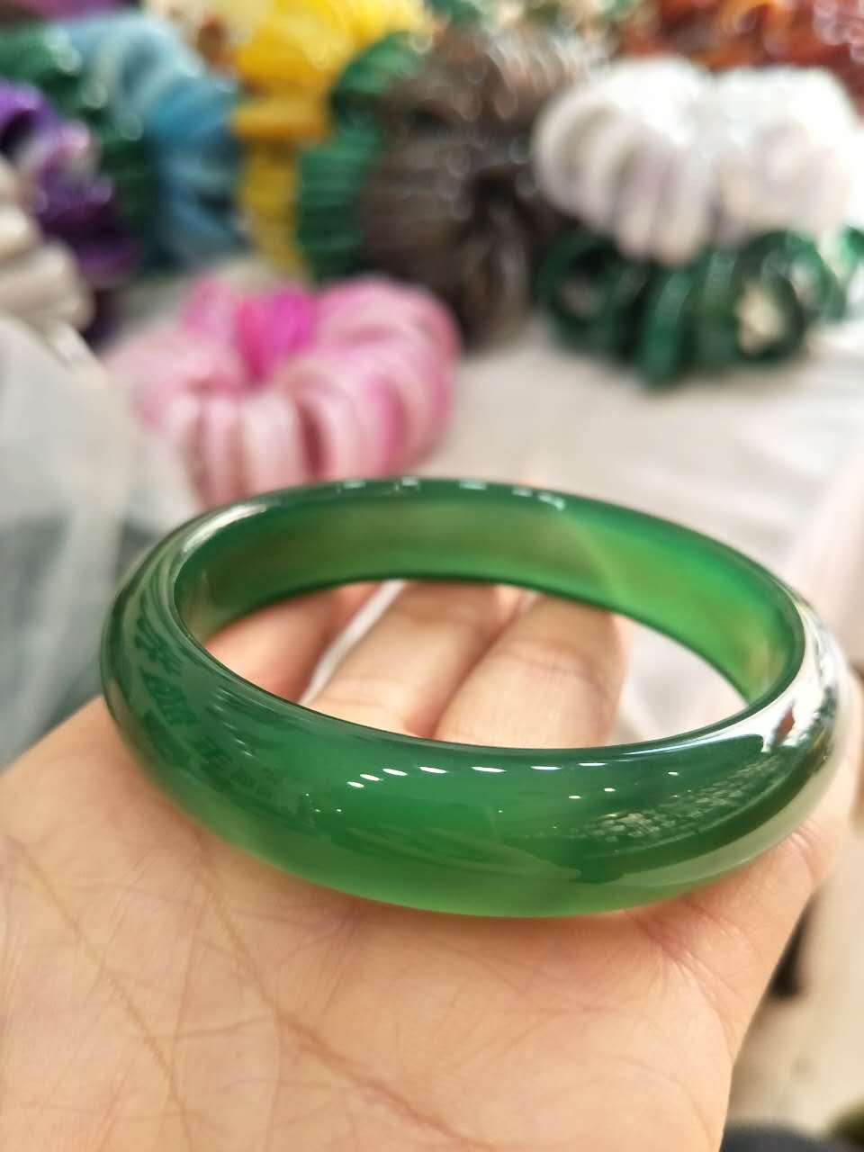 天然新品帝王绿玉髓手镯女款玉髓玉镯带证书 送女友 妈妈礼品礼物
