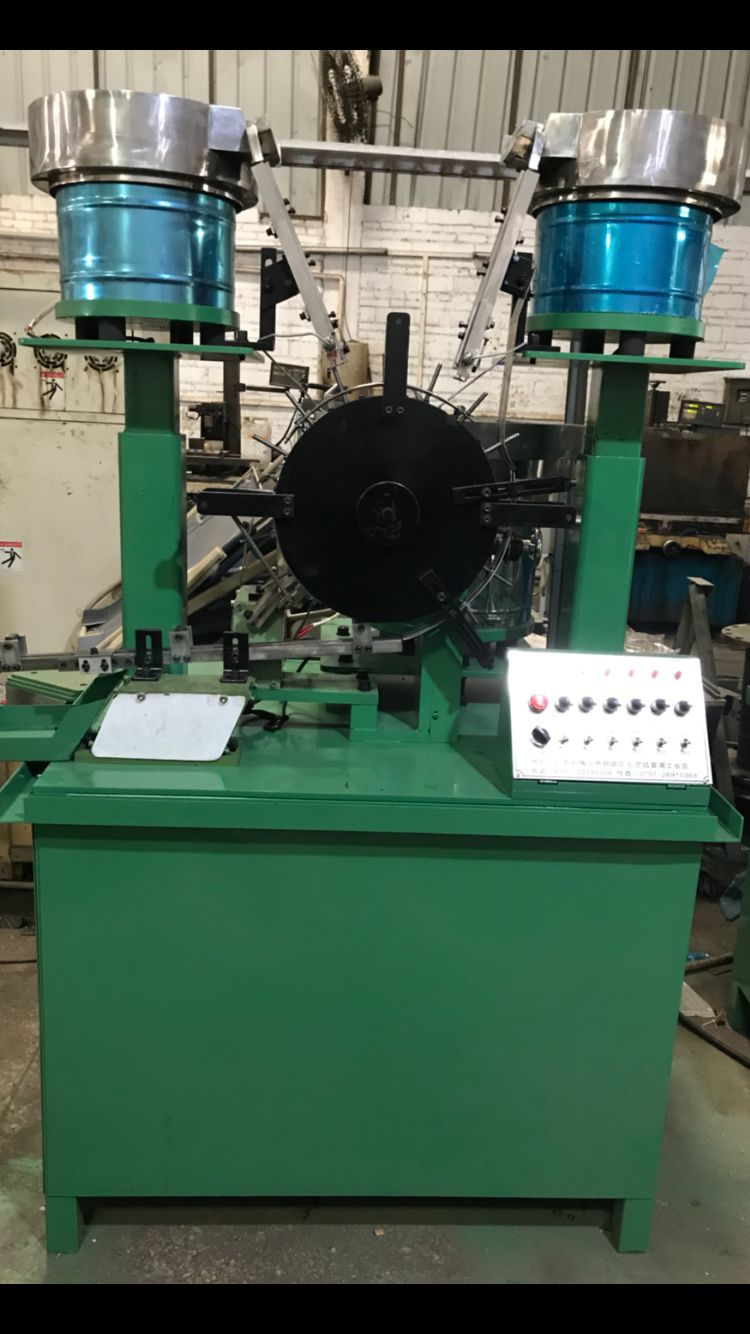 螺丝华司自动组立机 三组合 弹垫平垫穿垫组合机