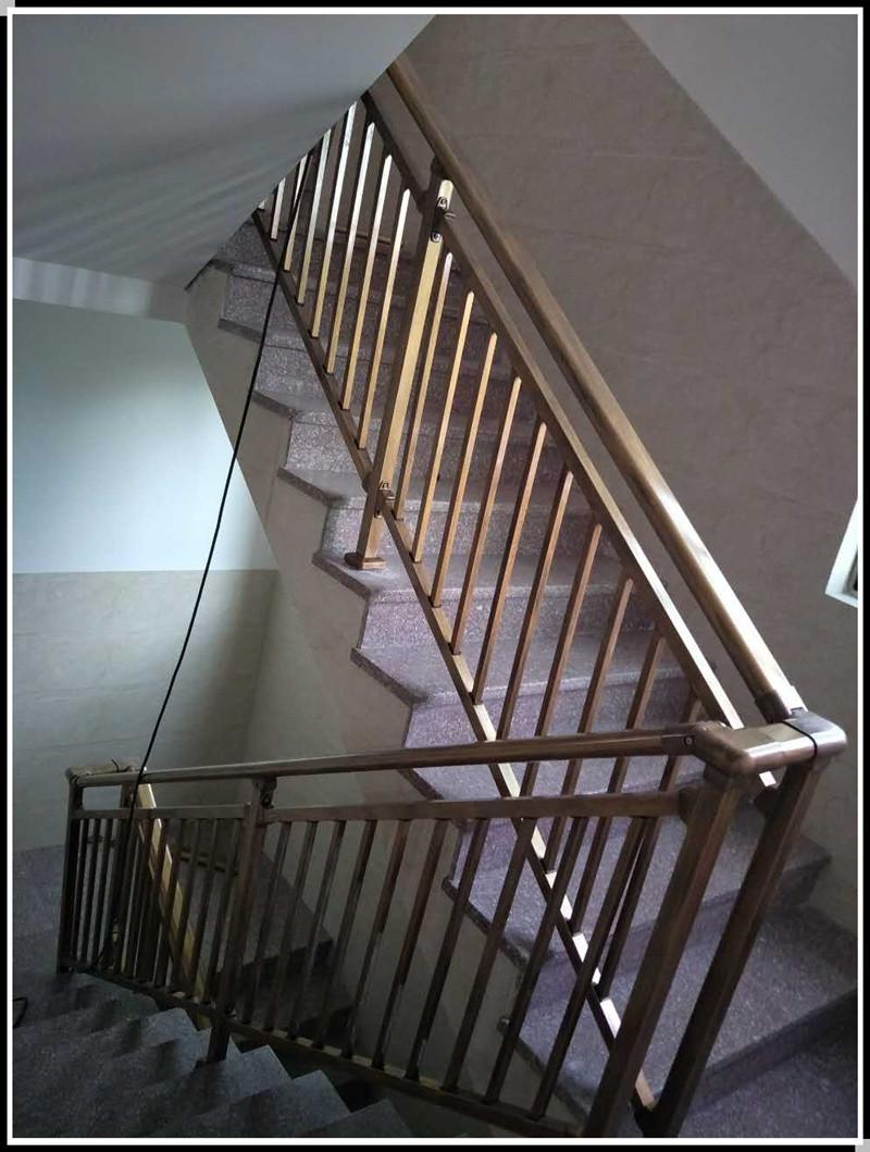 供应别墅阳台护栏 小区锌钢阳台栏杆 别墅楼梯扶手 可包安装