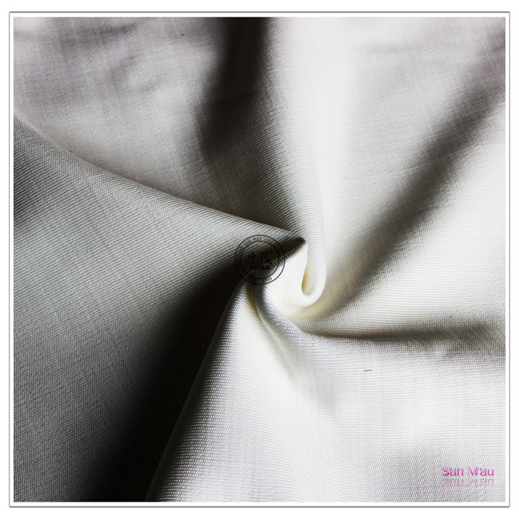 大力马布耐磨耐切割性能不止用于防弹衣方面,还被广泛用于体育运动员