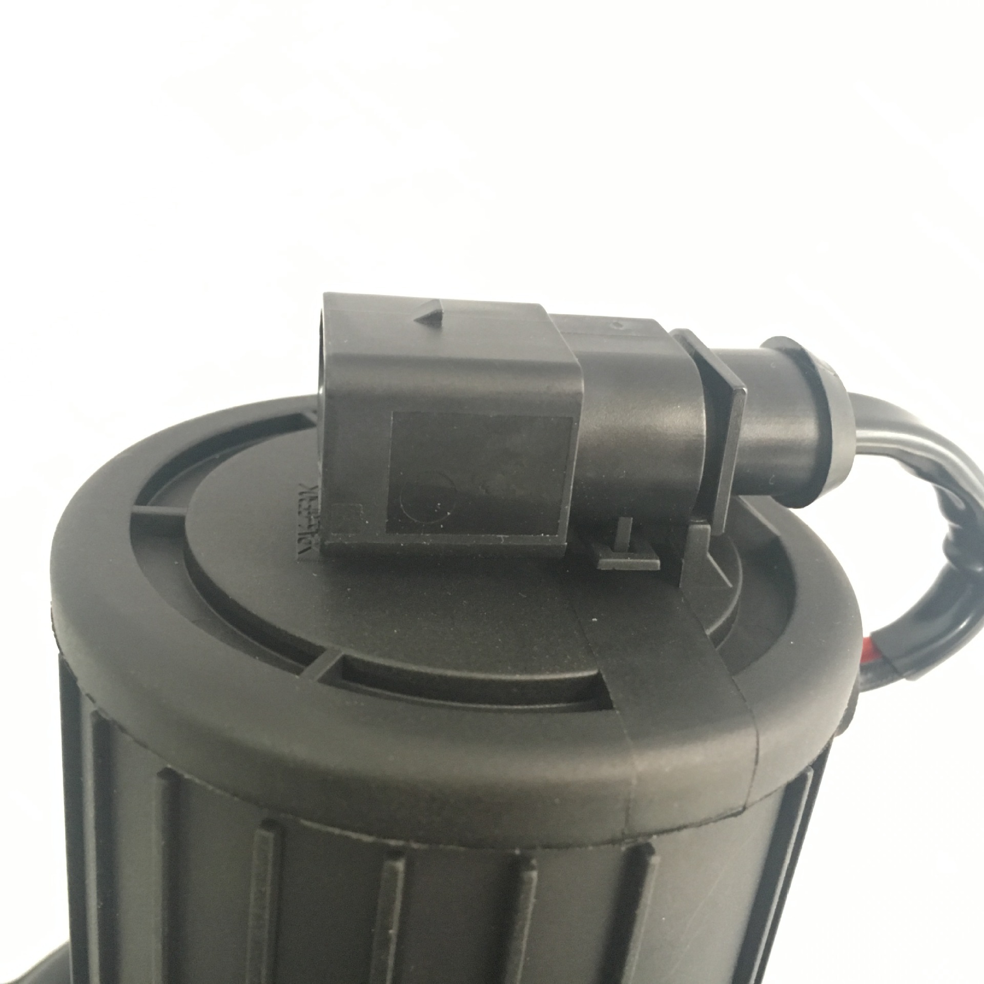 厂家直供大众宝来奥迪高尔夫斯柯达06a959253b二次空气泵大众