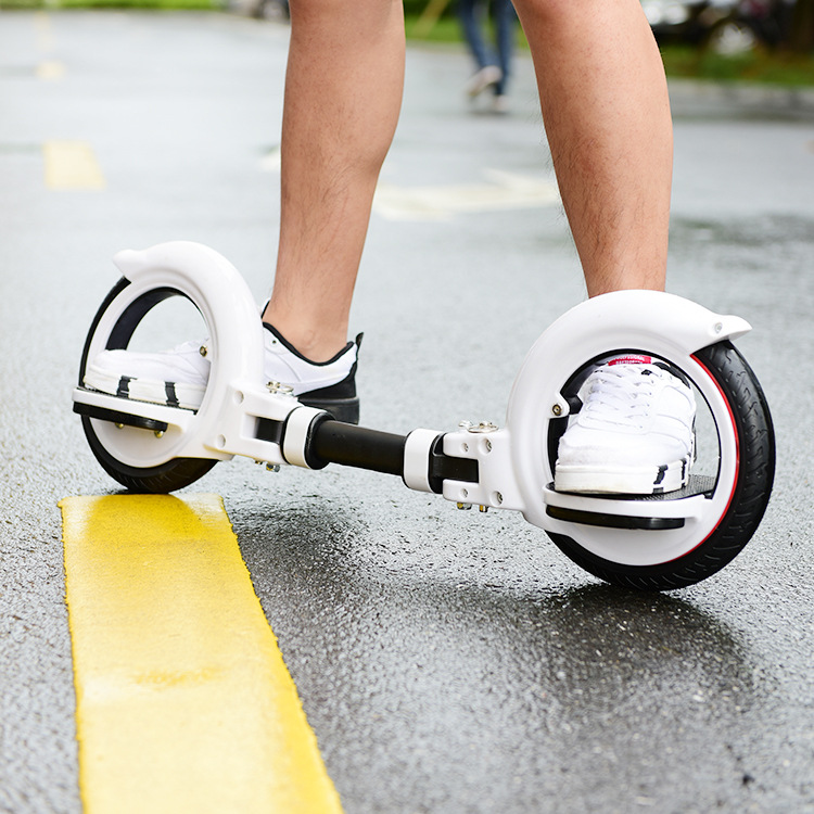 厂家批发蛇形活力板现货成人两轮滑板耐磨减震骑健滑板车