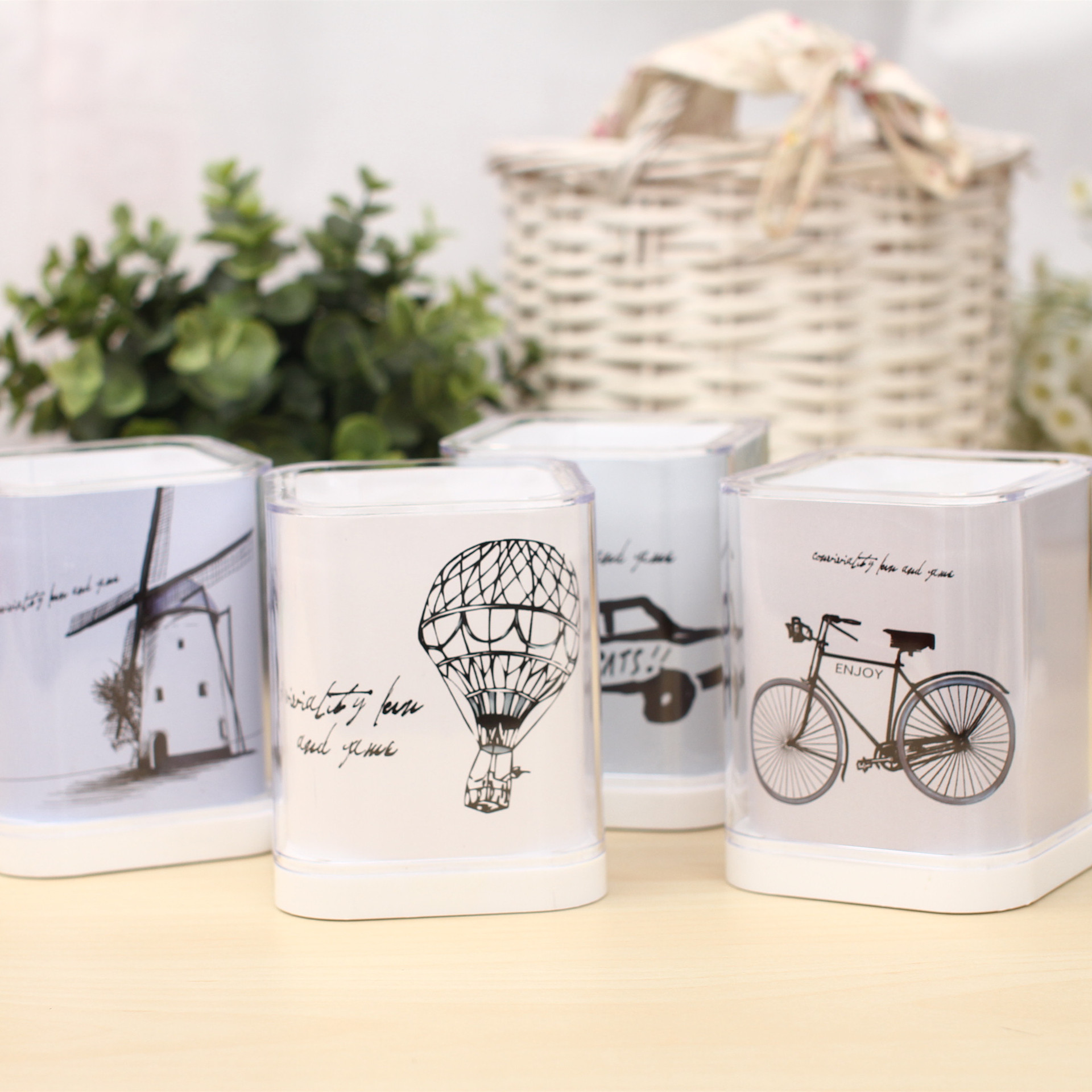 学生文具批发 小贝壳多功能笔筒 方圆形亚克力塑胶笔筒bt-509