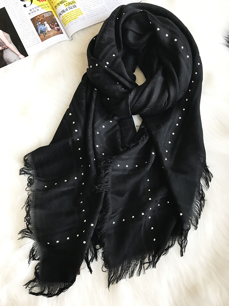 羊毛铆钉方巾黑色铆钉围巾羊毛黑色方巾个性散须流苏保暖披肩