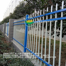 厂家新型移动围墙栏杆 通透式锌钢护栏 铁艺组装护栏厂家生产