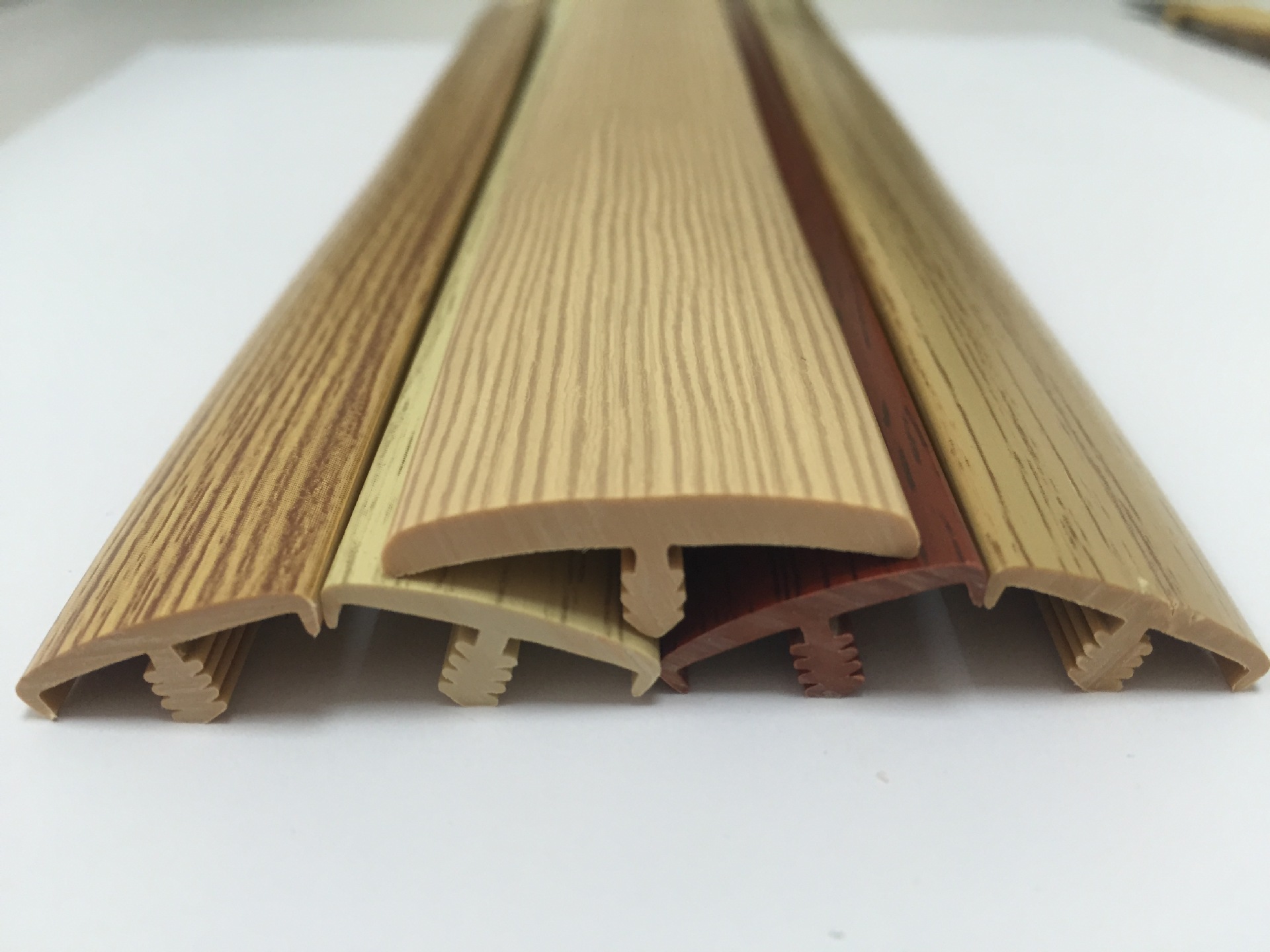 威塑厂家批发 t形家具包边条 家具封边条t形 pvc塑料装饰条