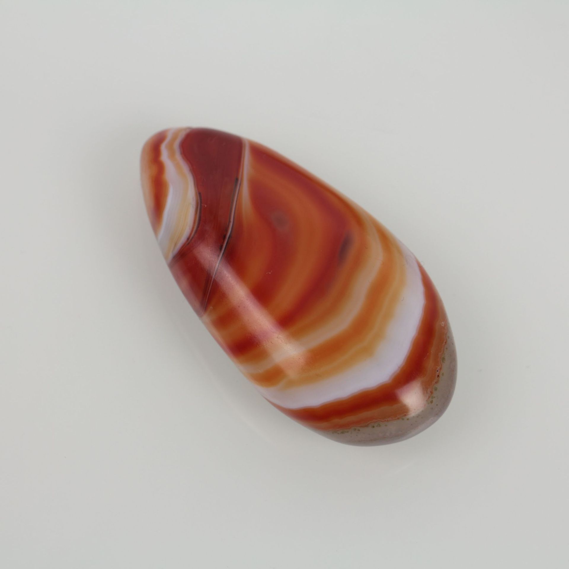 缠丝玛瑙手把件 天然玛瑙原石手抓件 水滴型 原色玛瑙