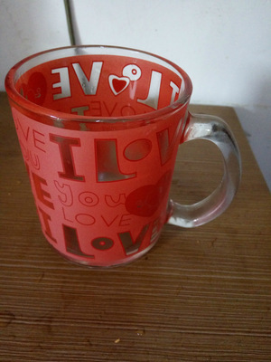 专业生产加工优质玻璃杯蒙砂,喷色,丝印,贴花及凉水壶,烟灰缸