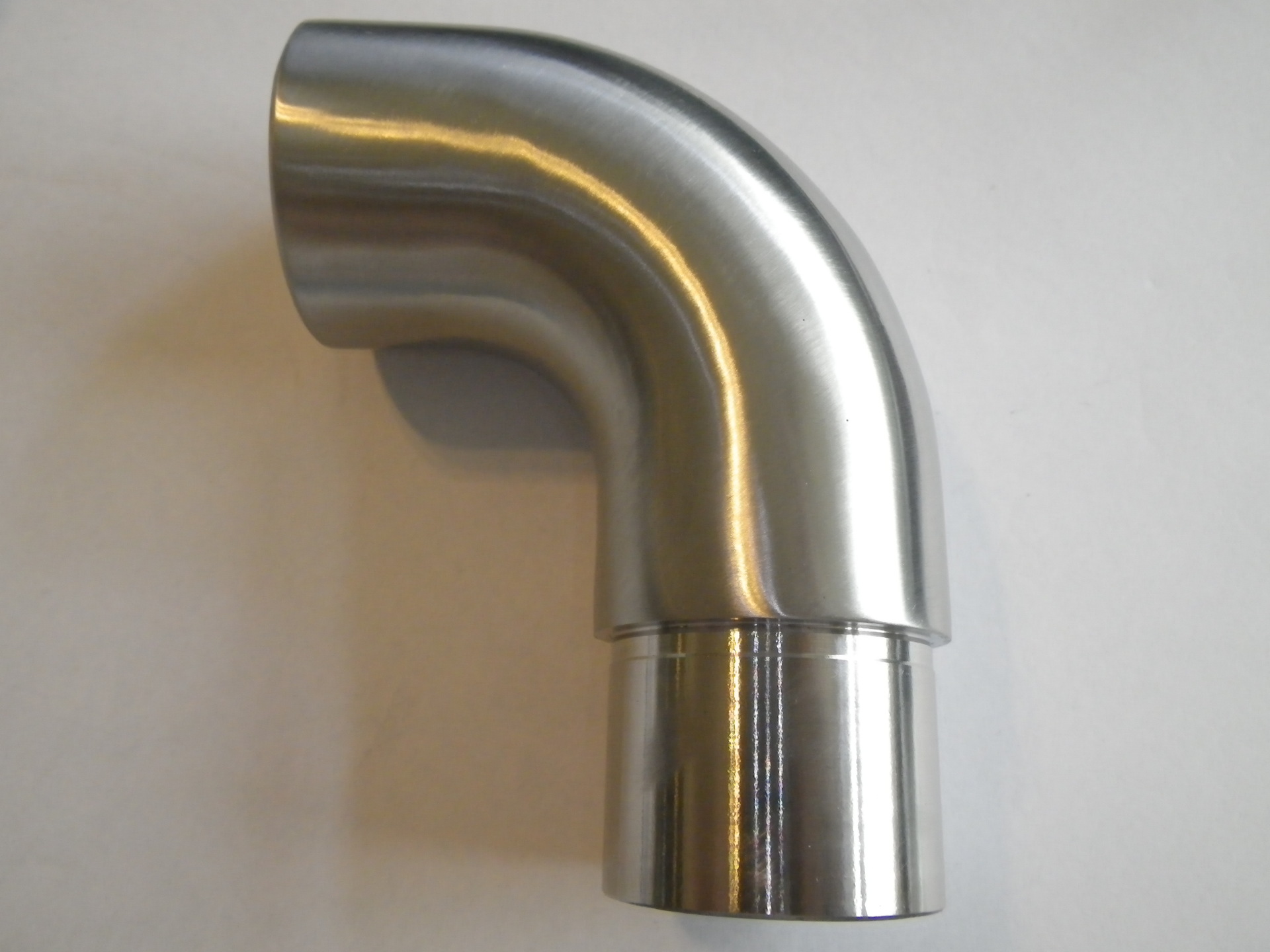 不锈钢90度弯头精铸件-深圳不锈钢精铸厂家