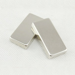 现货n38长方形高强强磁石长条形钕铁硼强磁铁15*5*1.5-阿里巴巴