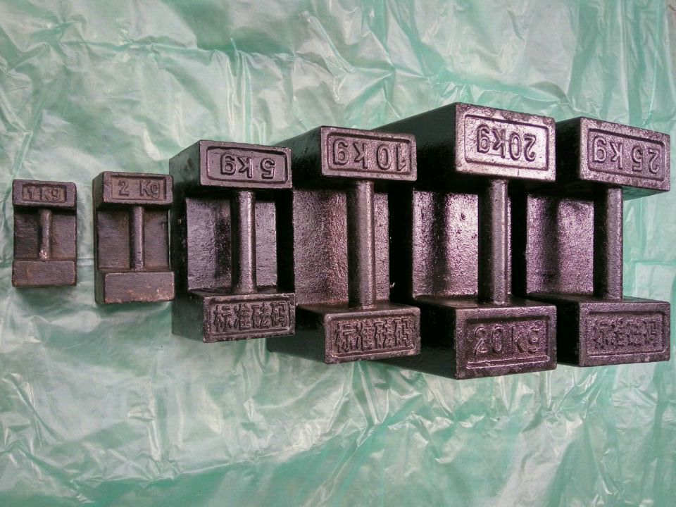 2吨铸铁砝码电子秤砝码地磅砝码大量现货优质砝码5kg10kg20kg25kg