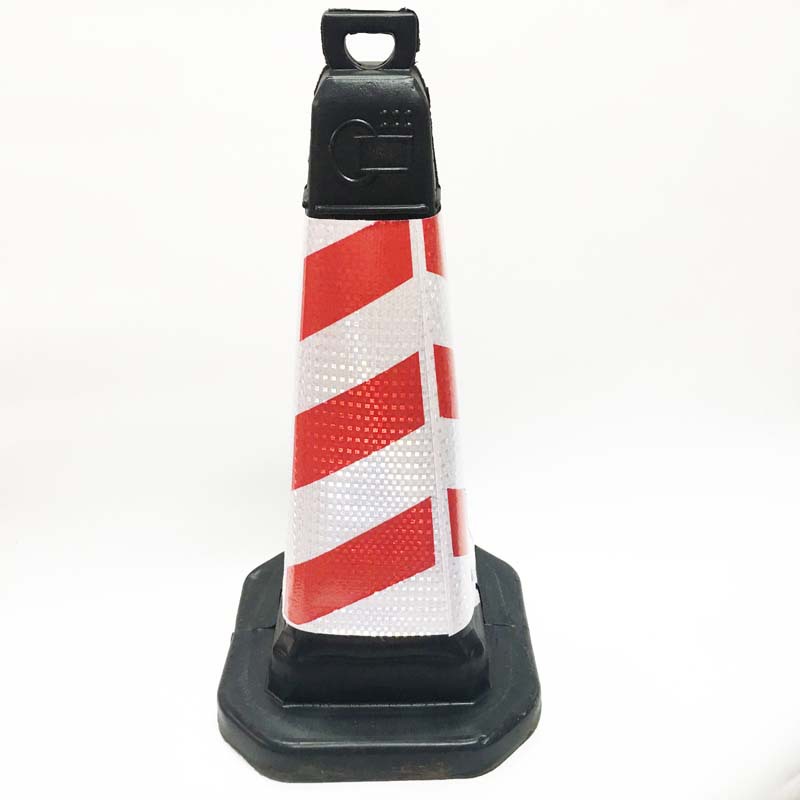 &hellip; 产品名称:反光方锥塑料雪糕筒 颜色:红白色 高度:68cm