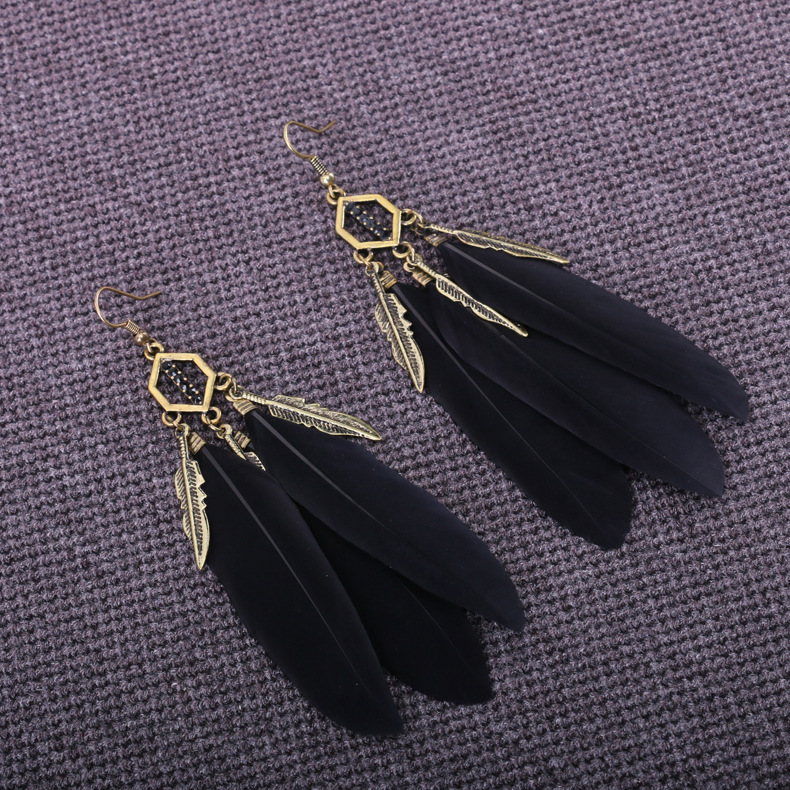 2018新款青岛厂家直销欧美饰品批发长款树叶耳饰气质黑色羽毛耳环