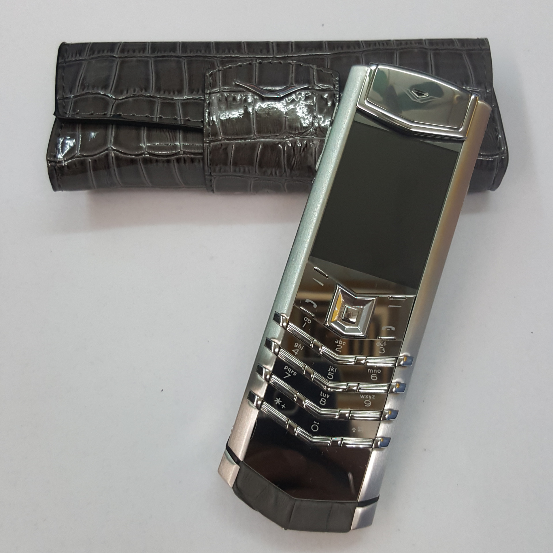 私人总裁vertu威图手机宾利touch经典k8手机皮套精工蓝宝石原装屏