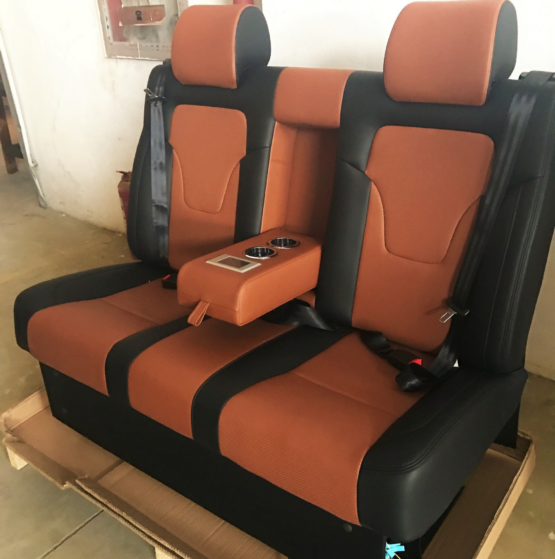 雪佛兰b型190小房车_b型房车费用_自行式b型房车内部设计