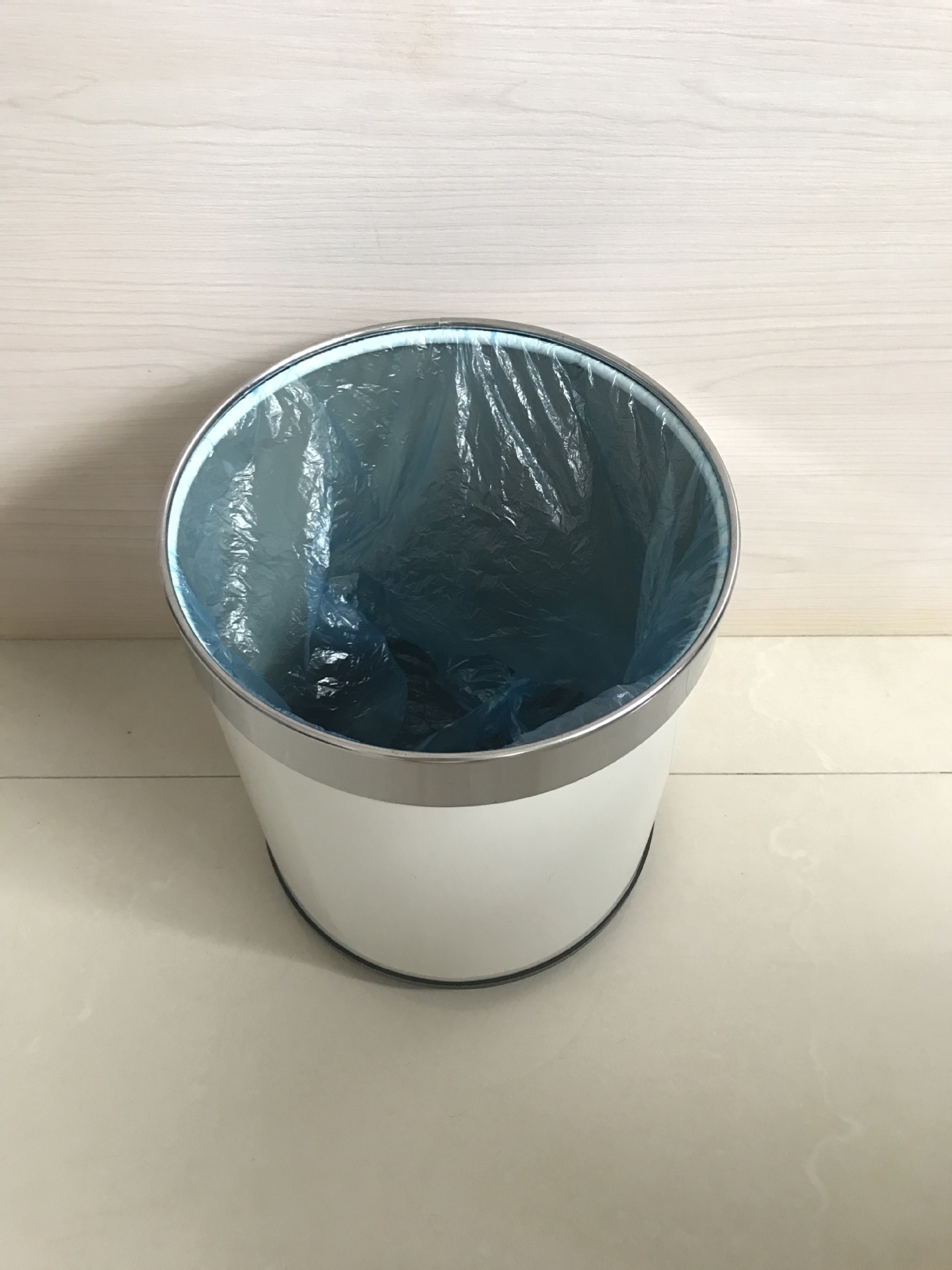 尚莱仕供应9l珍珠白欧式套圈垃圾桶 酒店厨房客厅清洁桶厂家直销