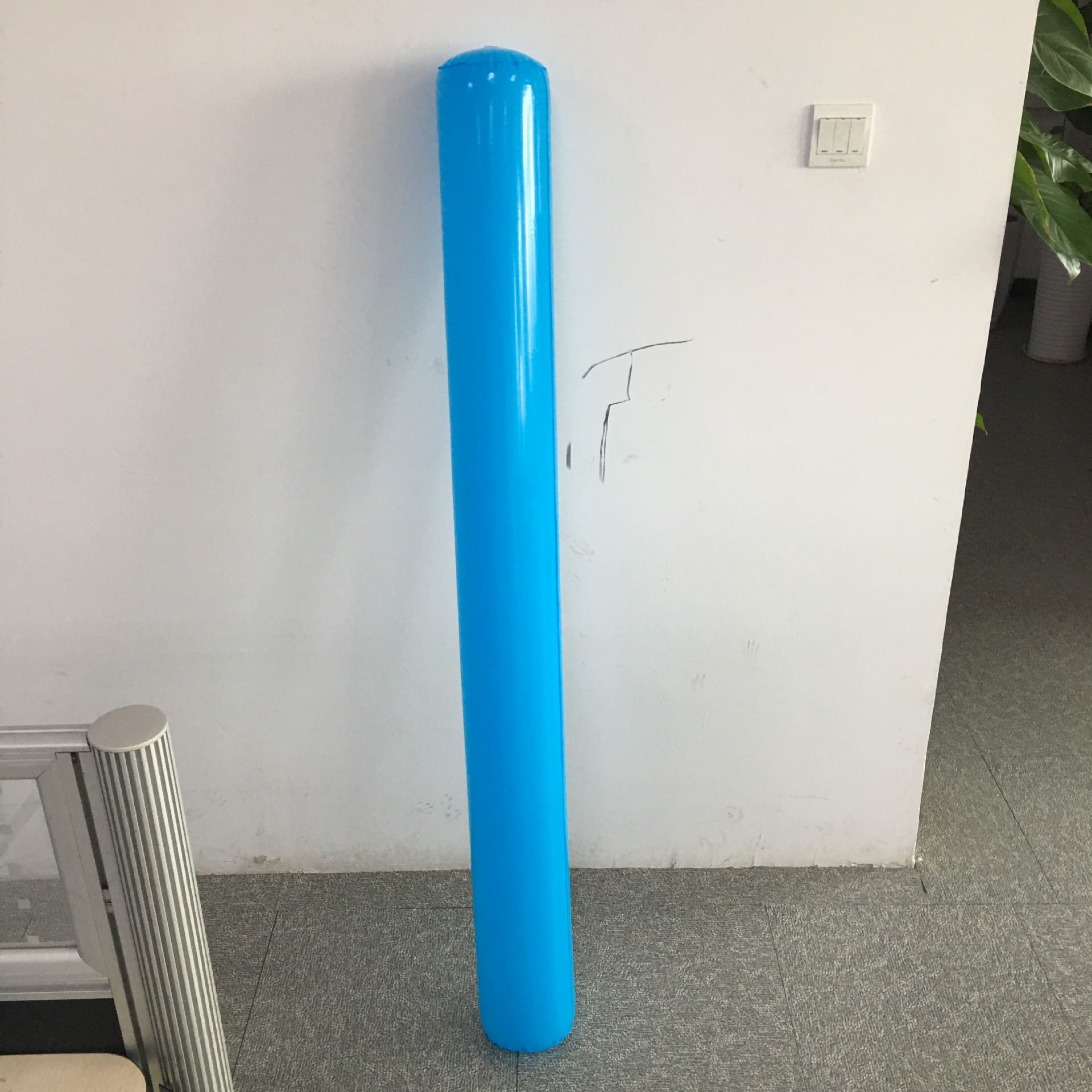 厂家直销充气游泳救生棒 pvc充气游泳棒 充气游泳训练浮力棒