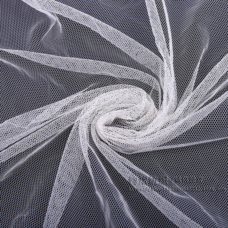 厂家供应24眼软纱布料加密软网纱夏季连衣裙子网纱裙蚊帐网眼纱