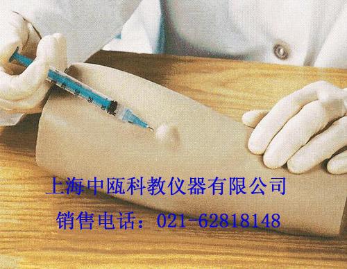 其它附件配置:注射器,一次性防水尘布,豪华便携式铝塑箱.