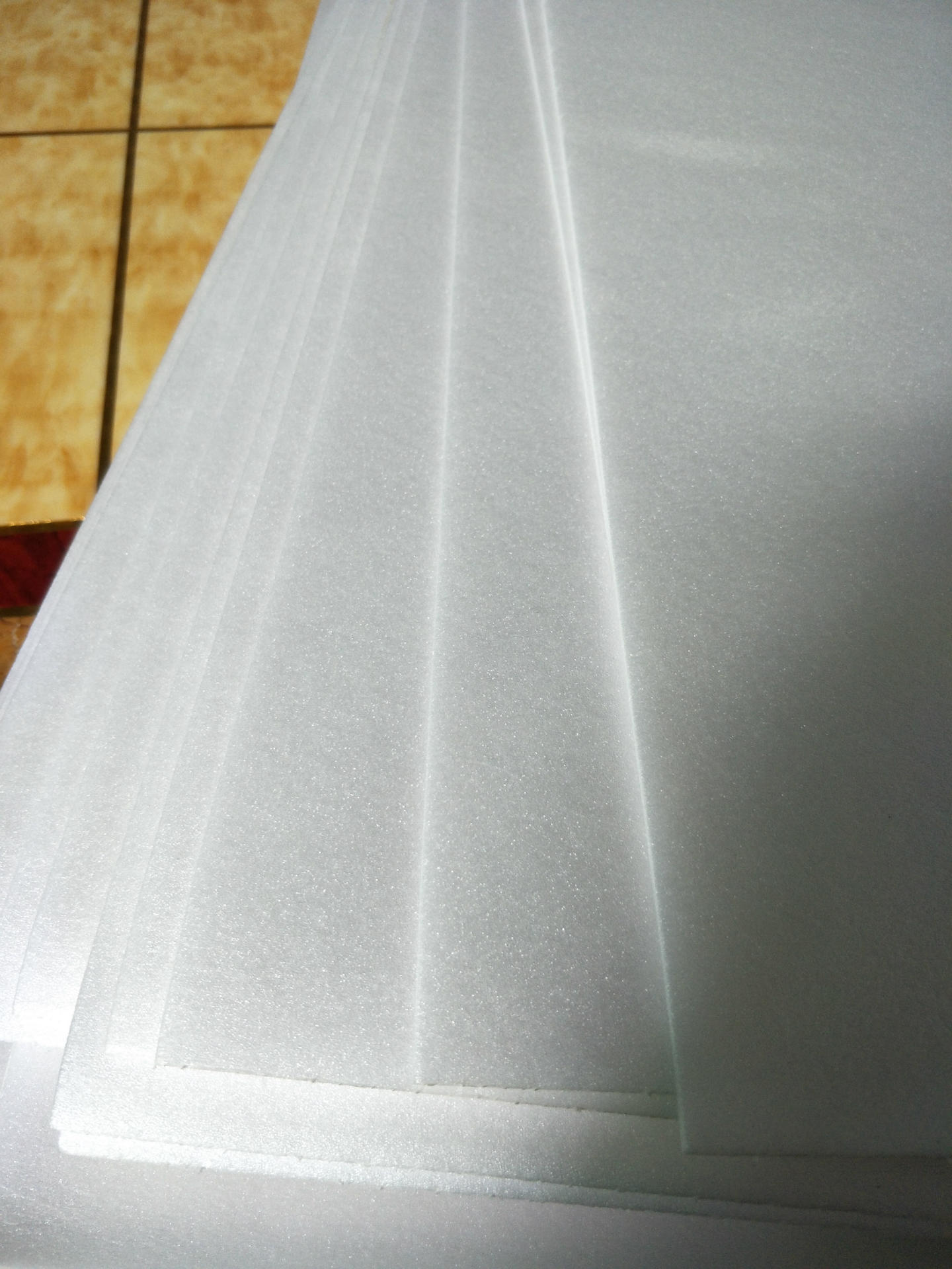 厂家供应白色2mm 3mm全新料珍珠板 无膜kt板