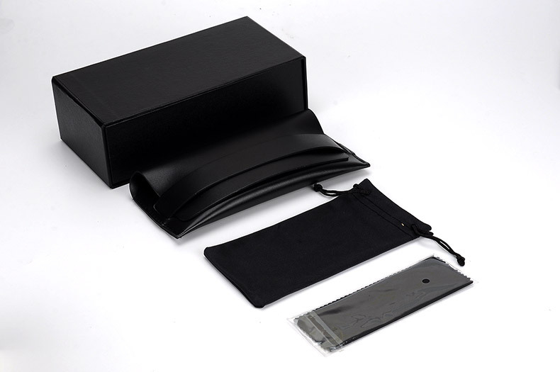 18新款高档v牌金属皮太阳眼镜盒 时尚韩国v牌眼镜盒 v牌五件套装