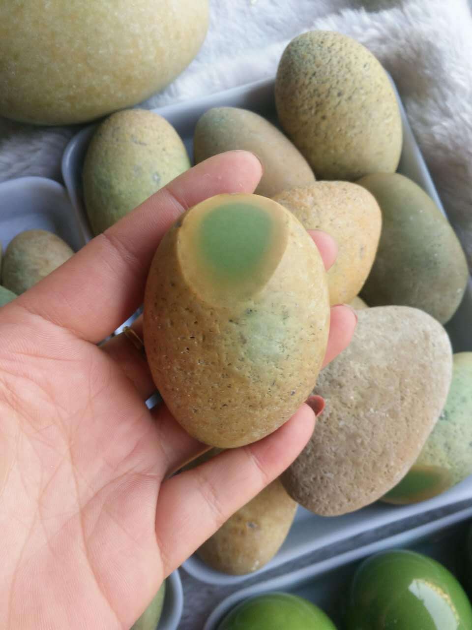 夜光石原石夜光石雕刻原石批发发光奇石批发