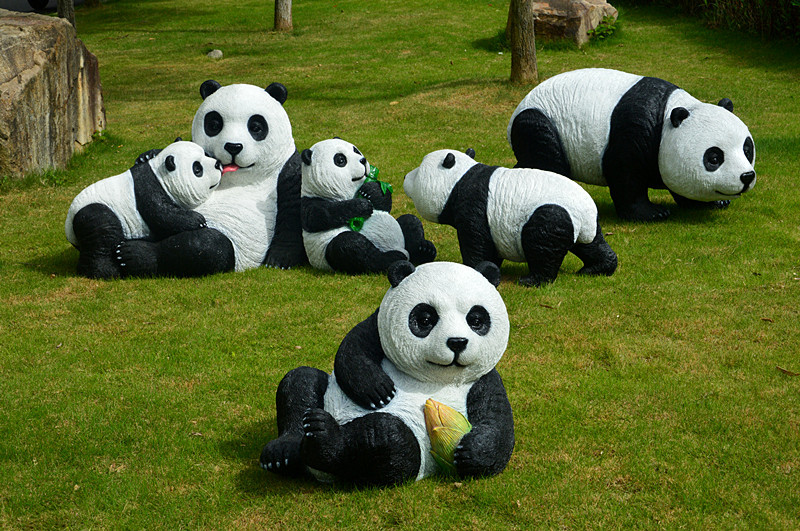 仿真熊猫摆件园艺景观雕塑装饰品挂件动物模型树上玻璃钢工艺品