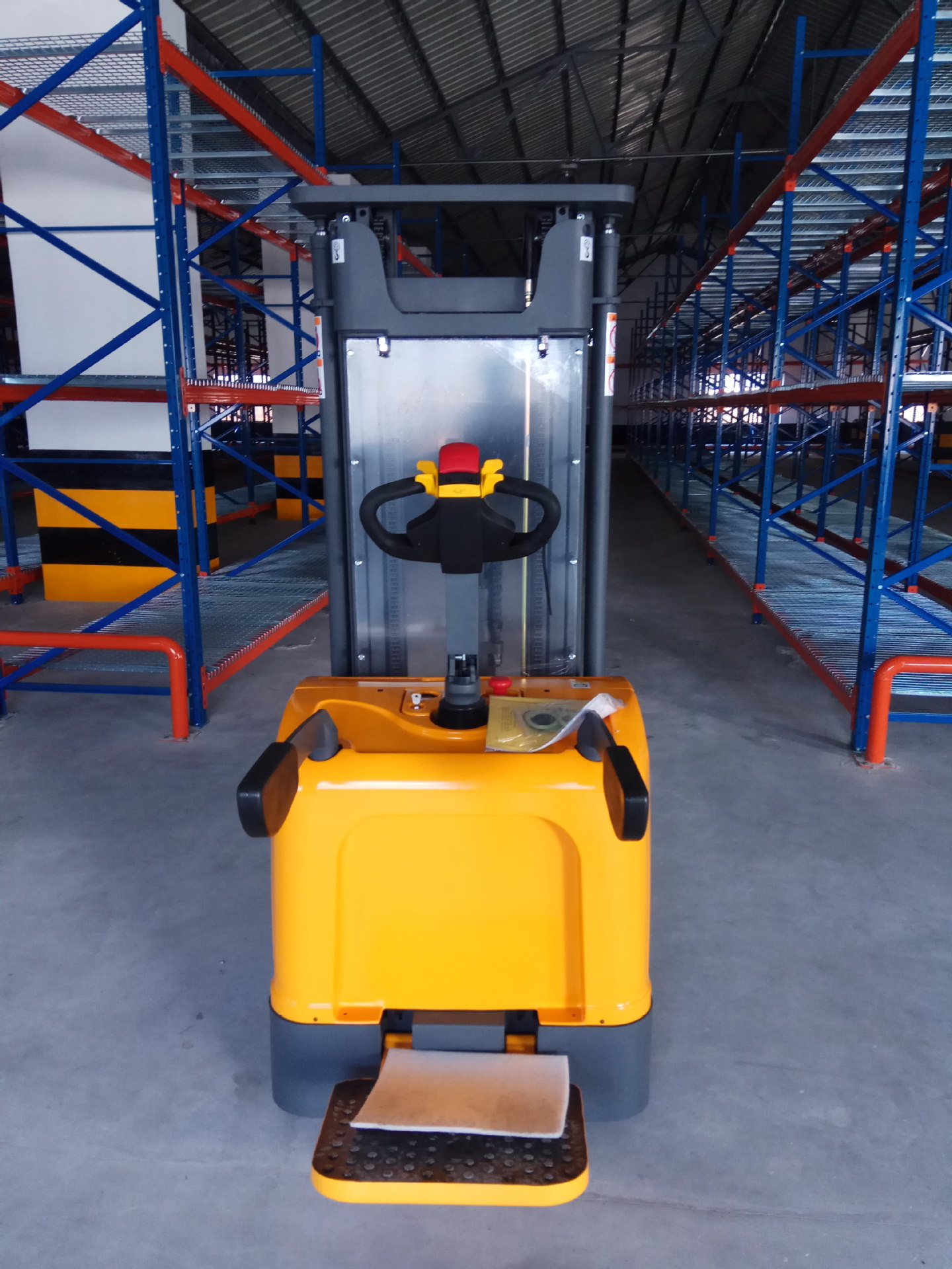 西林电动堆高车1.5吨德国合资电动托盘堆垛车 电动堆高车cdd15k