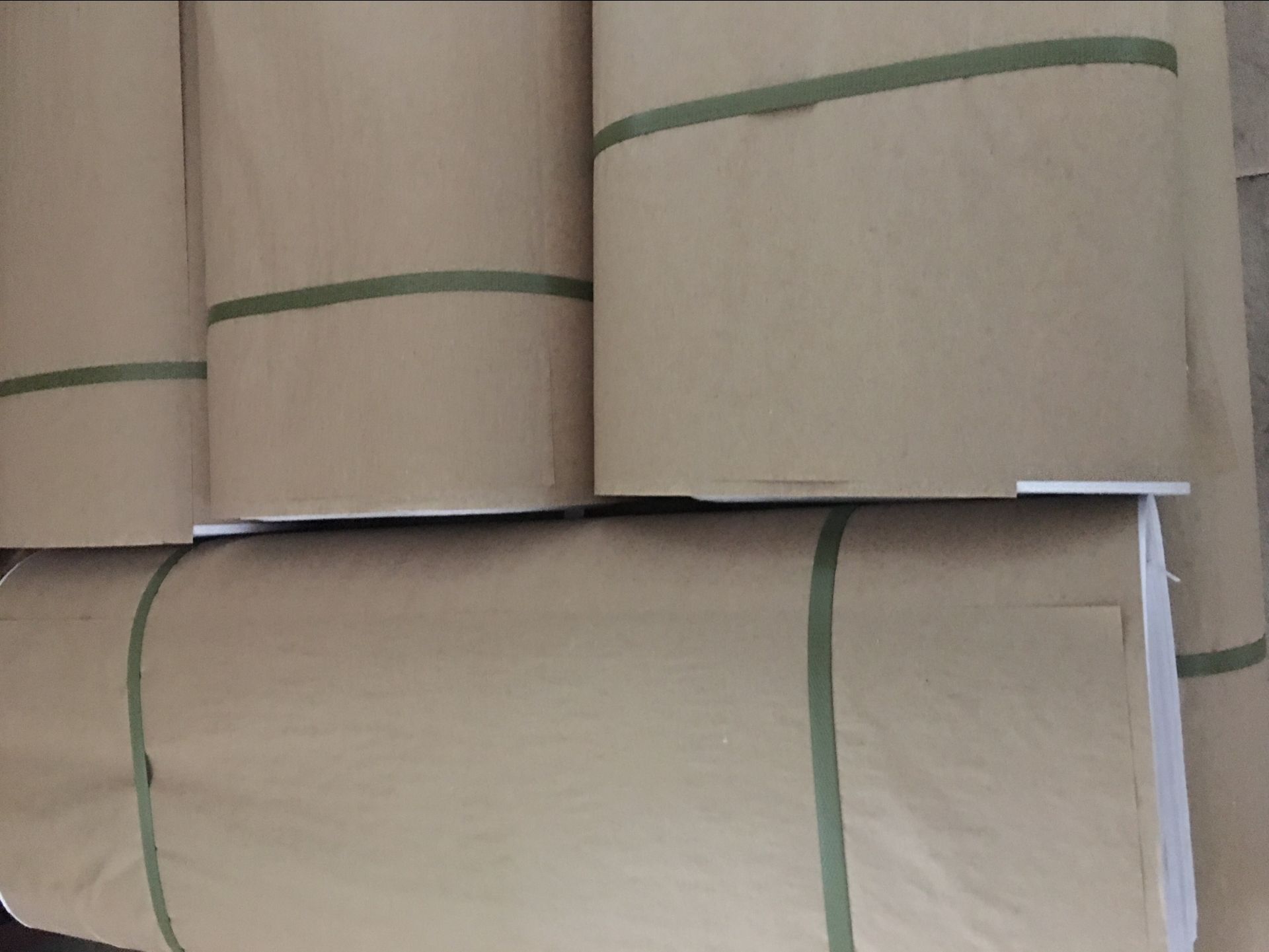 24克腊光纸 半透明纸 白腊纸 油光纸 服装包装用纸白色半透明纸