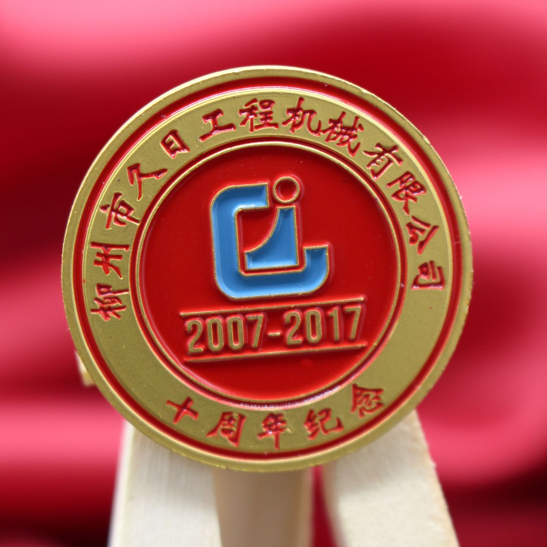 战队徽章定制 金属浮雕卡通徽章 创意烤漆校徽纪念胸章汽车徽章