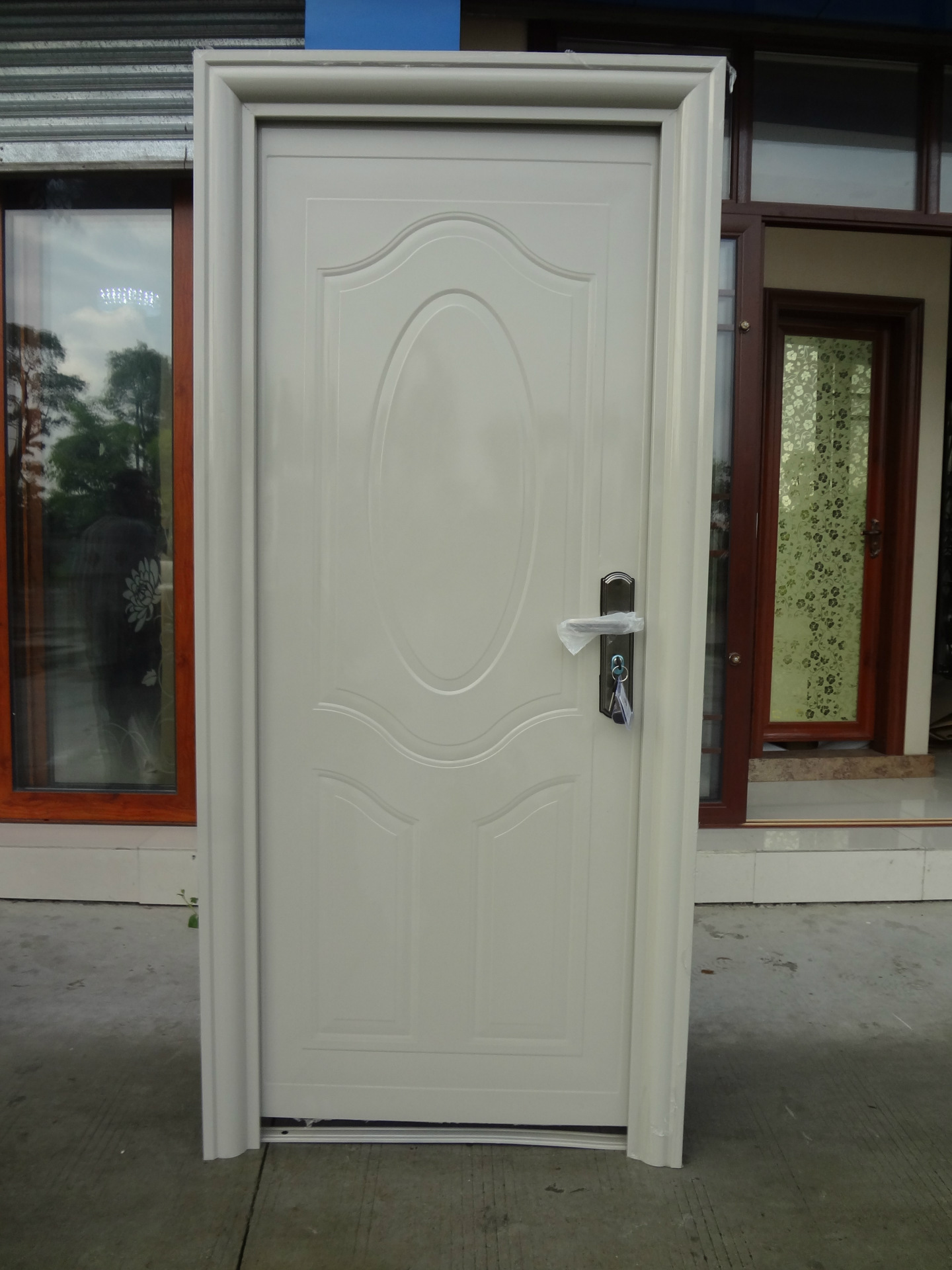 现货供应钢质房间隔音平开门 室内卧室学校工程锌铁合金门定制